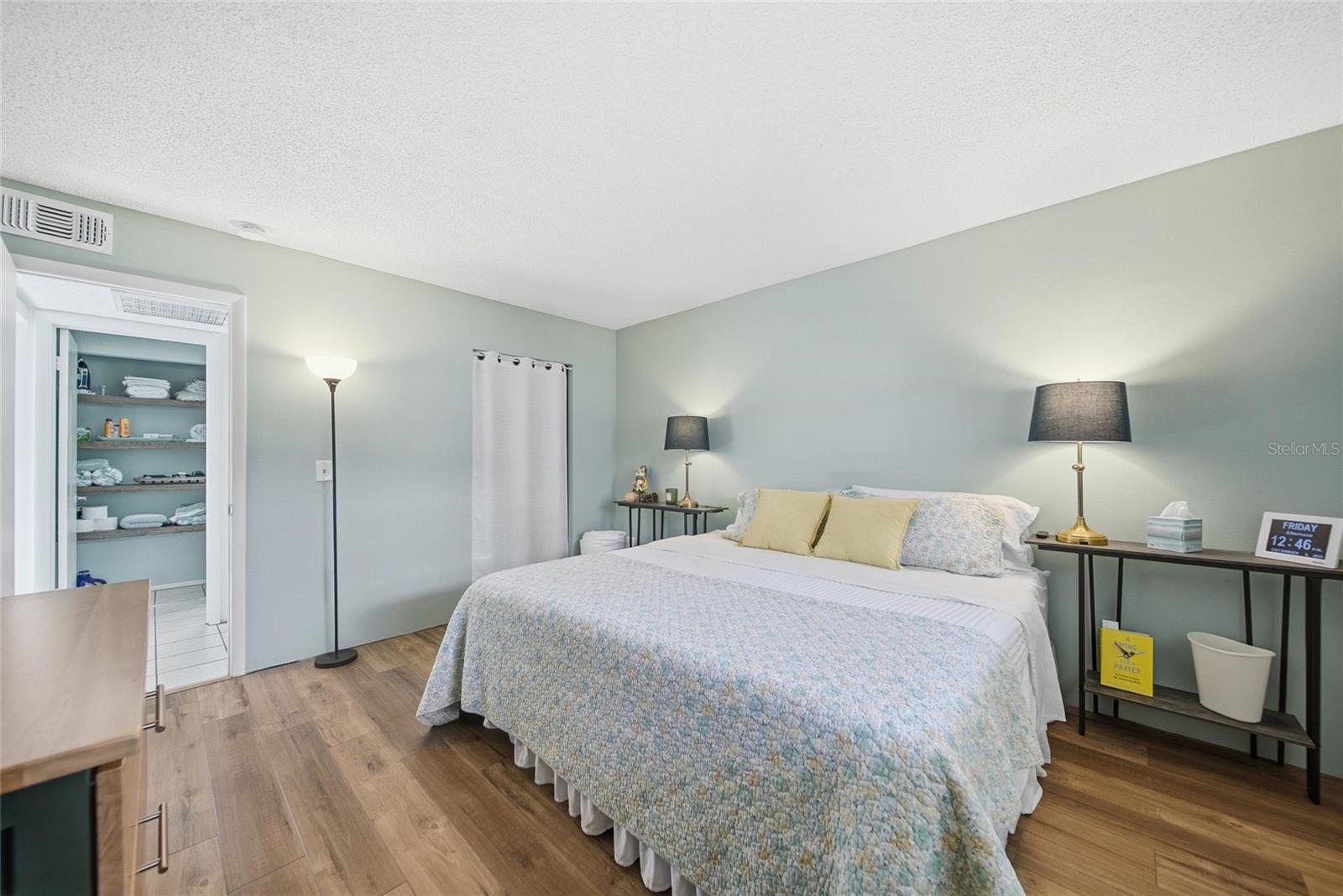 MISSION OAKS CONDO - Residential