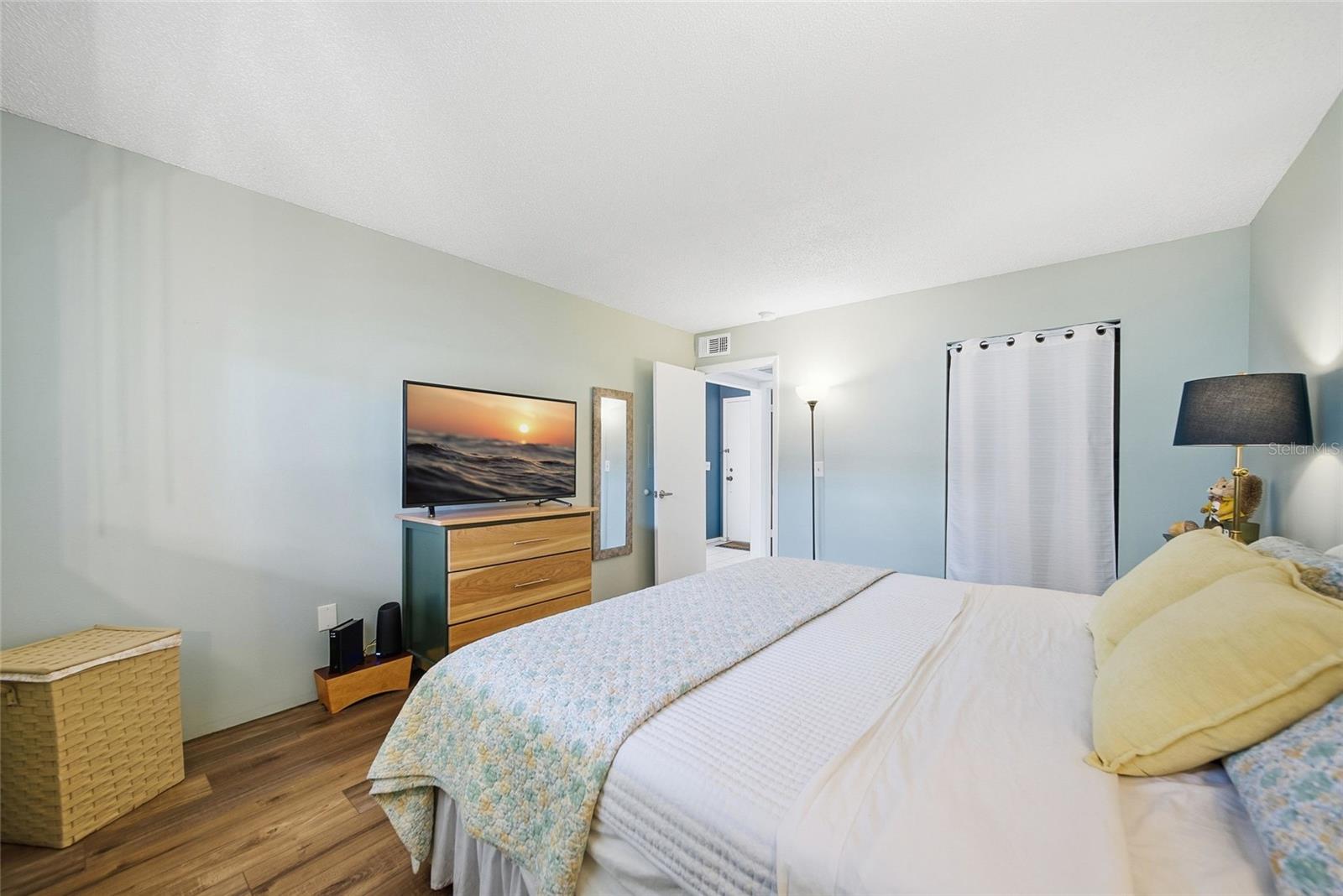 MISSION OAKS CONDO - Residential