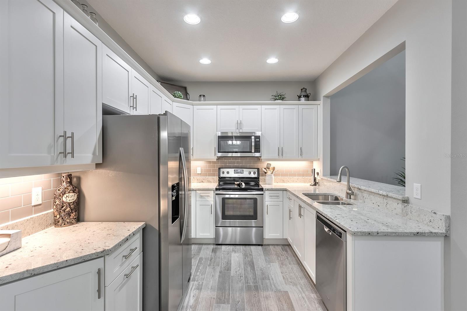 Venetian Bay Ph 1B Un 1 #H - Residential