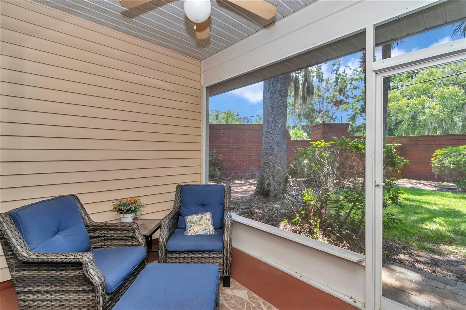 GREENS CONDOS AT WEST END - Residential