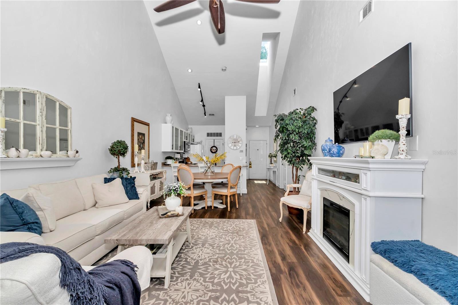 GREENS CONDOS AT WEST END - Residential