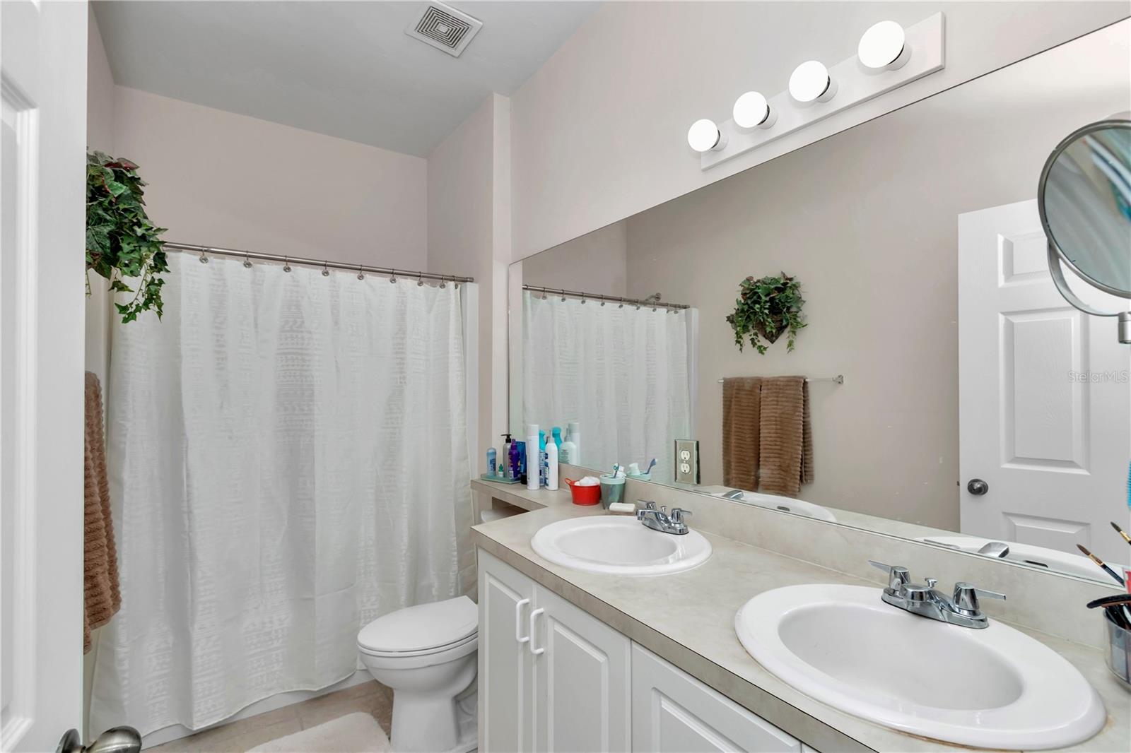 GREENS CONDOS AT WEST END - Residential