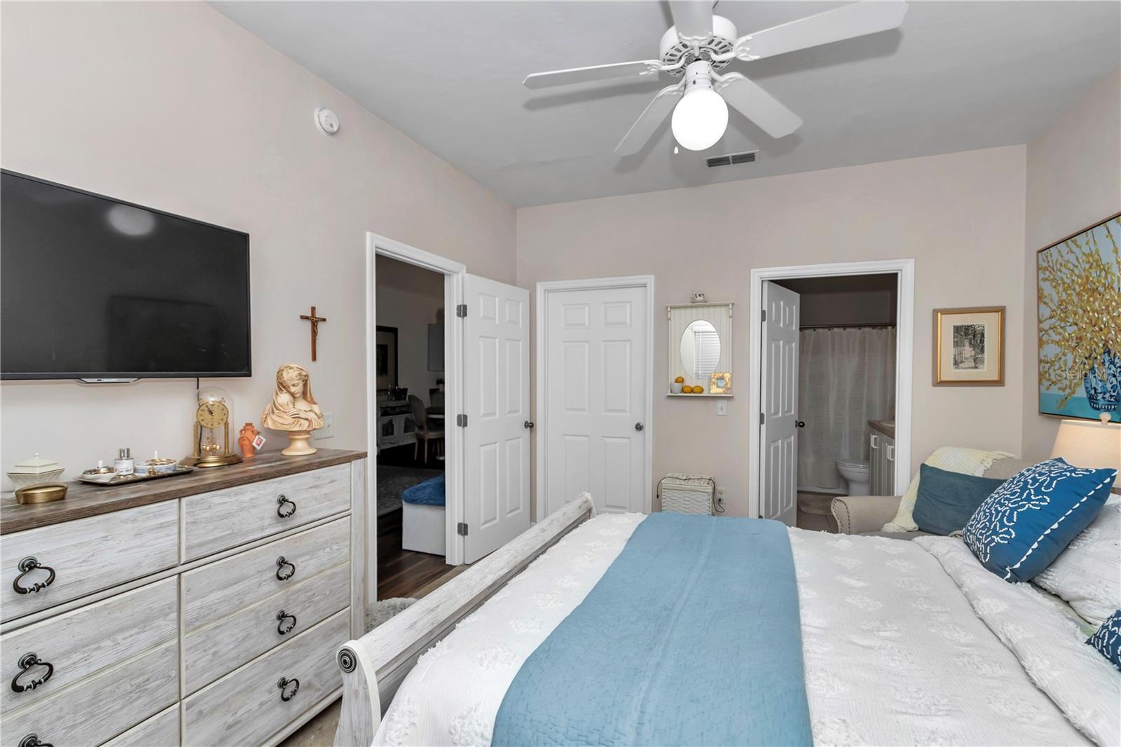 GREENS CONDOS AT WEST END - Residential