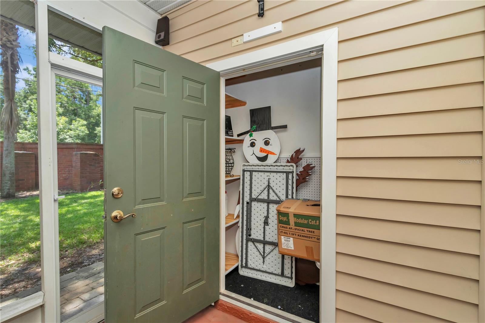 GREENS CONDOS AT WEST END - Residential