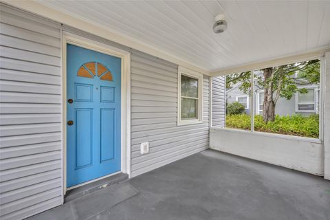 747 MCINTYRE AVENUE WINTER PARK FL 32789