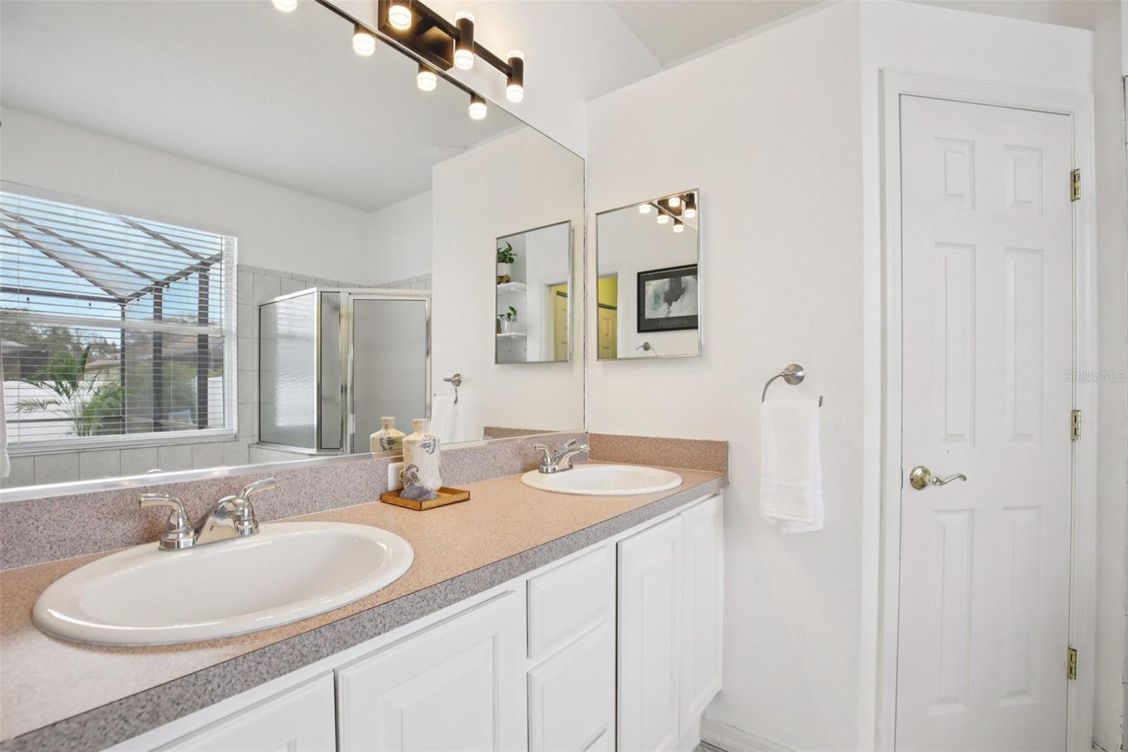 RIVERWALK VILLAGE CYPRESS BANKS SP H 1&2 - Residential