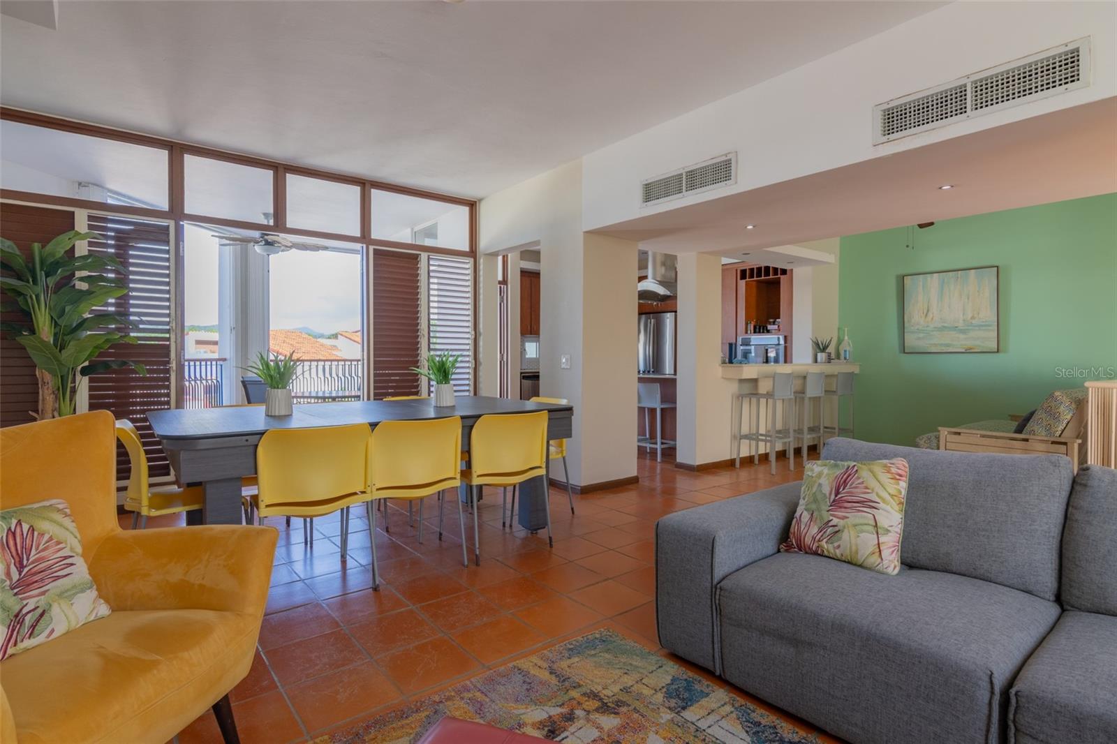 VILLA LAS BRISAS - Residential