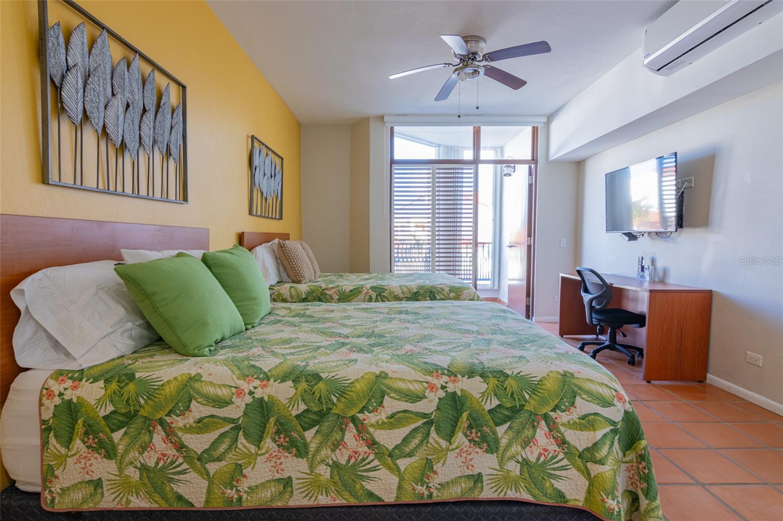 VILLA LAS BRISAS - Residential