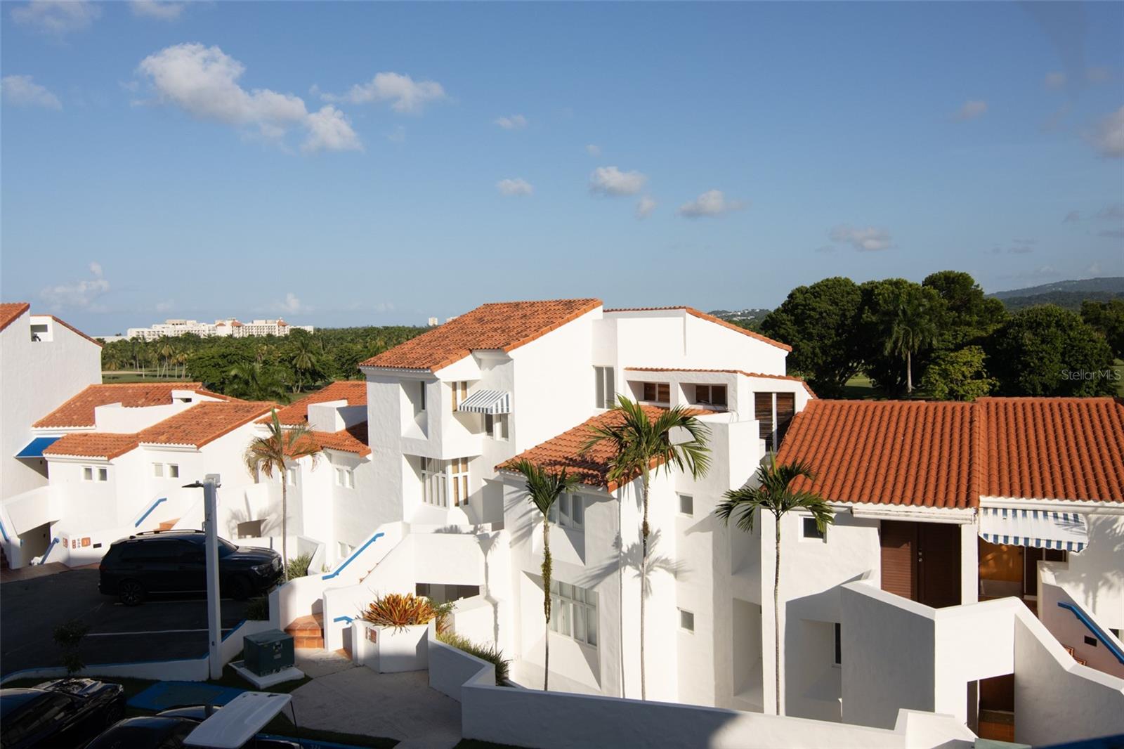 VILLA LAS BRISAS - Residential