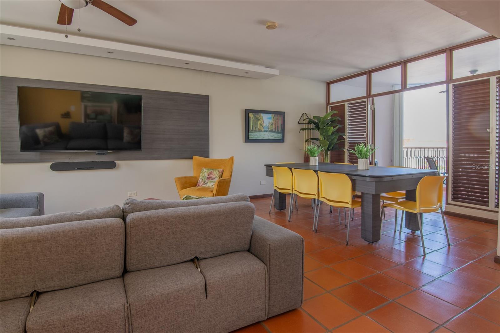 VILLA LAS BRISAS - Residential