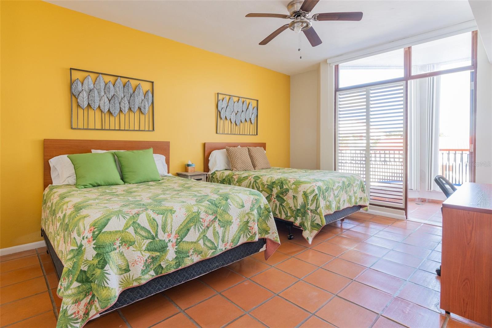 VILLA LAS BRISAS - Residential