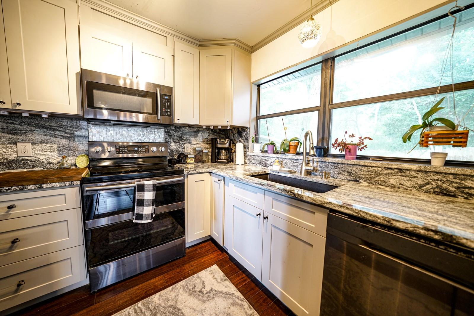 G M WHETSTONE ESTATE ADD TO H S - Residential