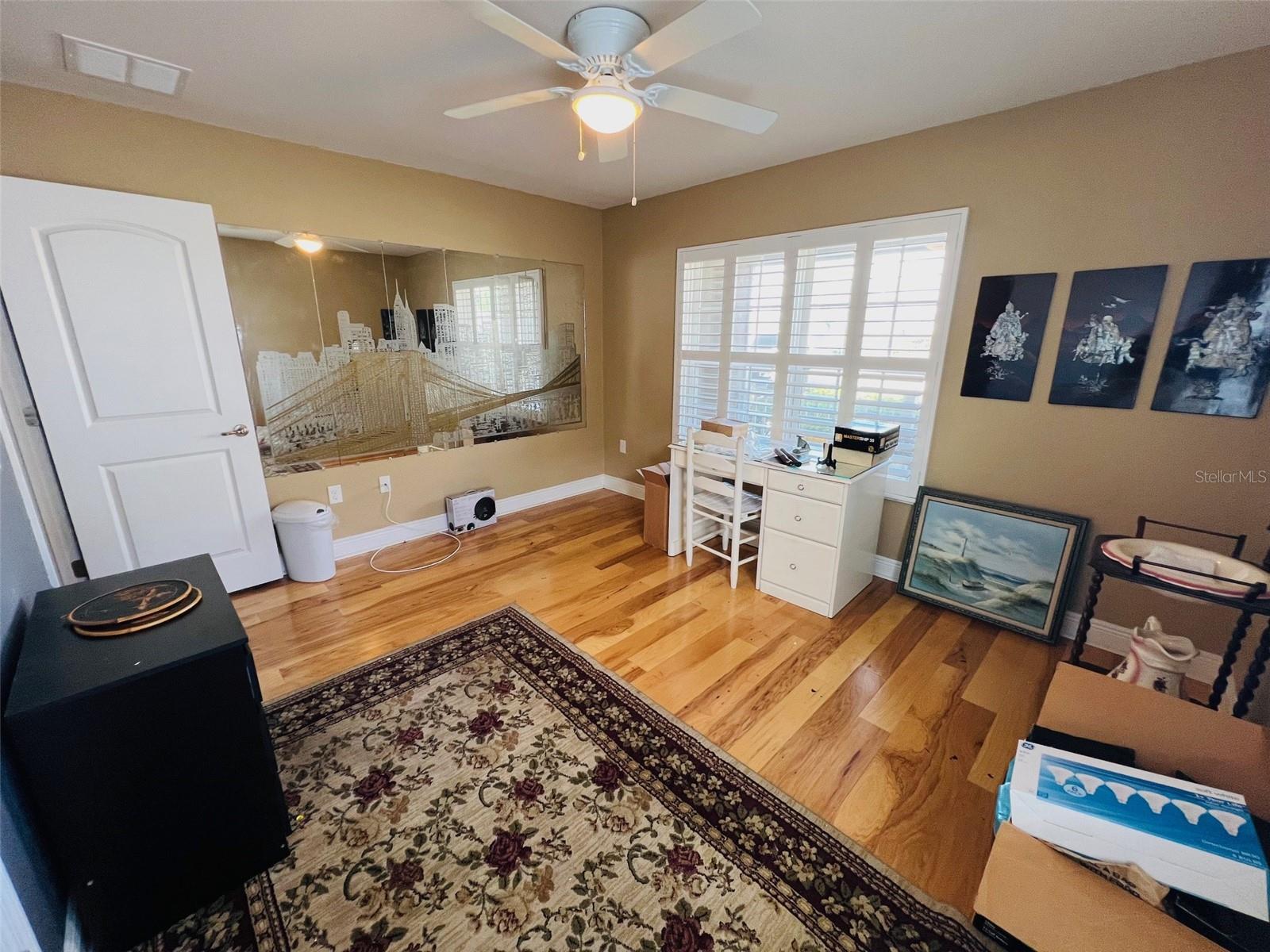 ISLAND LAKES - Residential