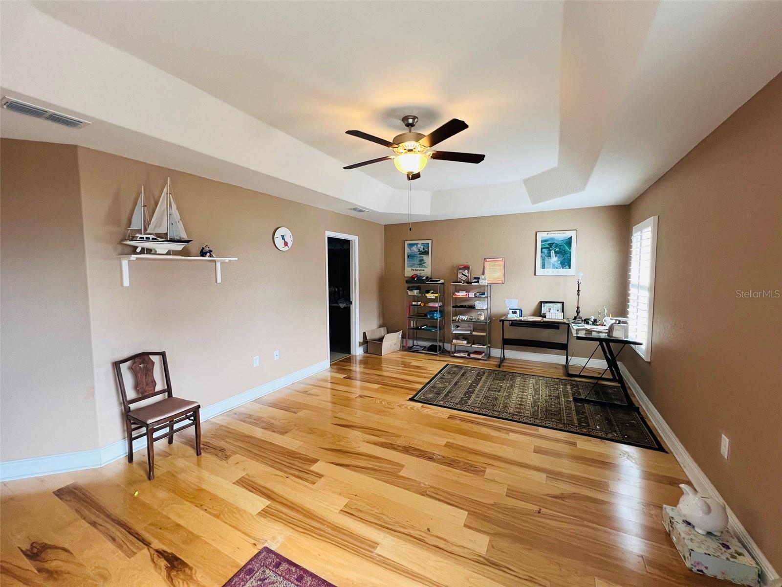 ISLAND LAKES - Residential