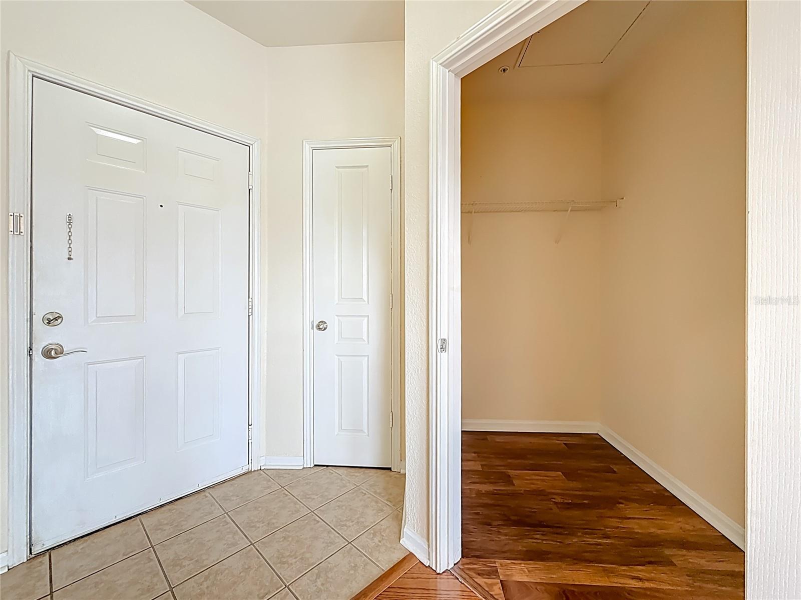 OXFORD PLACE AT TAMPA PALMS A - Residential