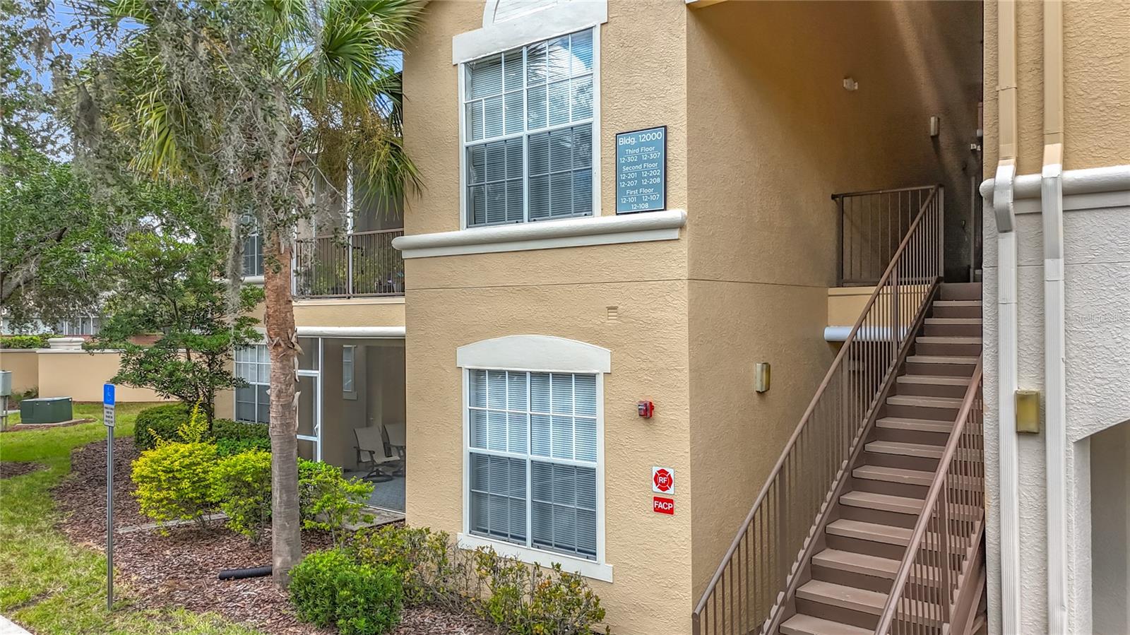 OXFORD PLACE AT TAMPA PALMS A - Residential