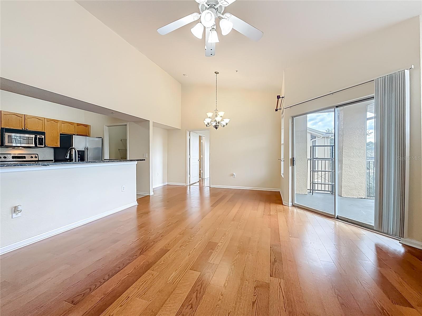 OXFORD PLACE AT TAMPA PALMS A - Residential