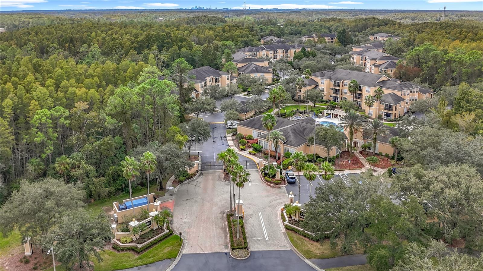 OXFORD PLACE AT TAMPA PALMS A - Residential