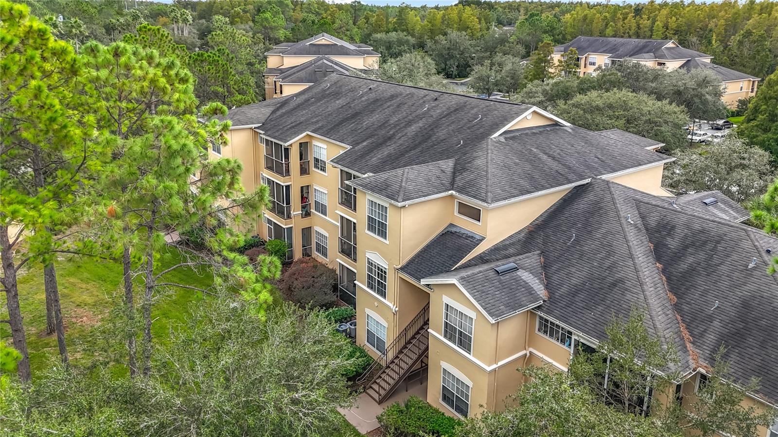 OXFORD PLACE AT TAMPA PALMS A - Residential