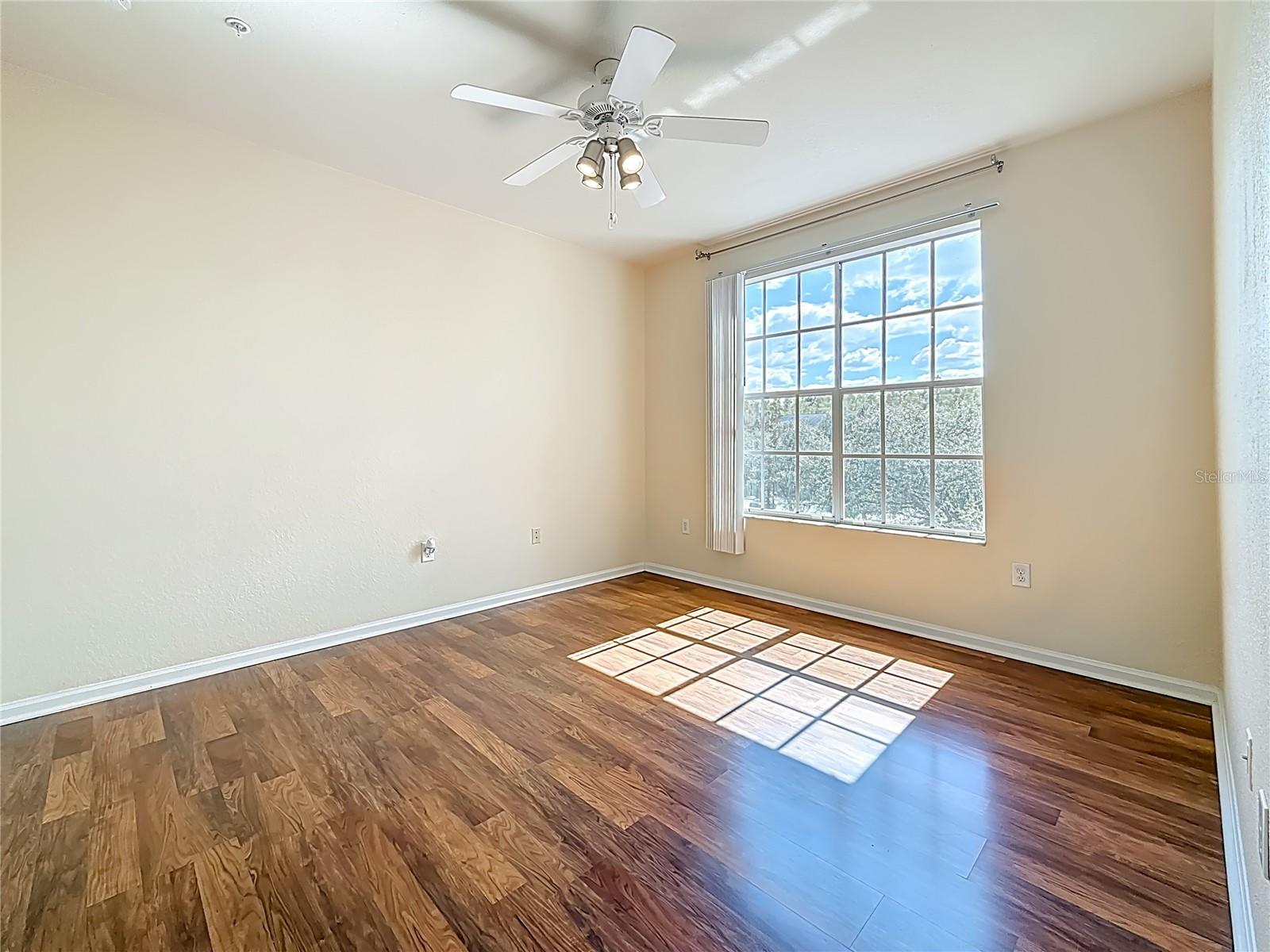 OXFORD PLACE AT TAMPA PALMS A - Residential