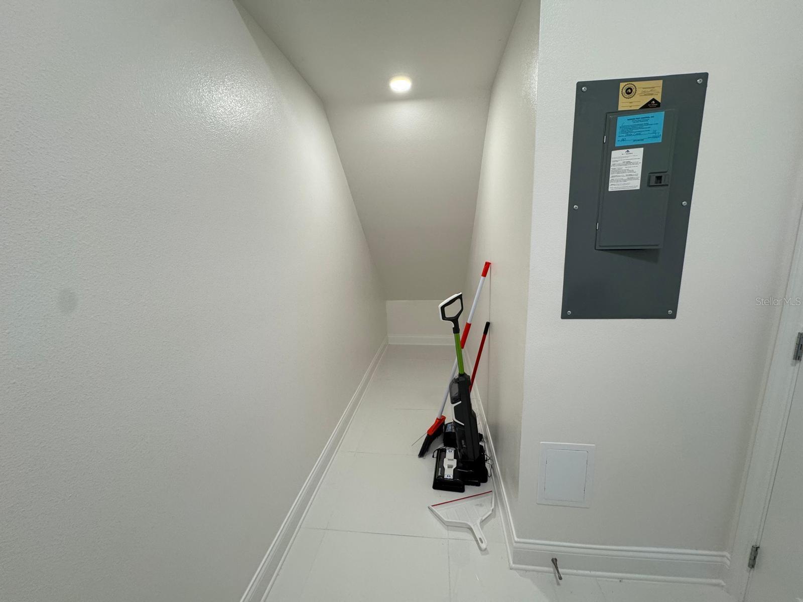 ENCORE/OVATION-PH 4B - Residential Lease