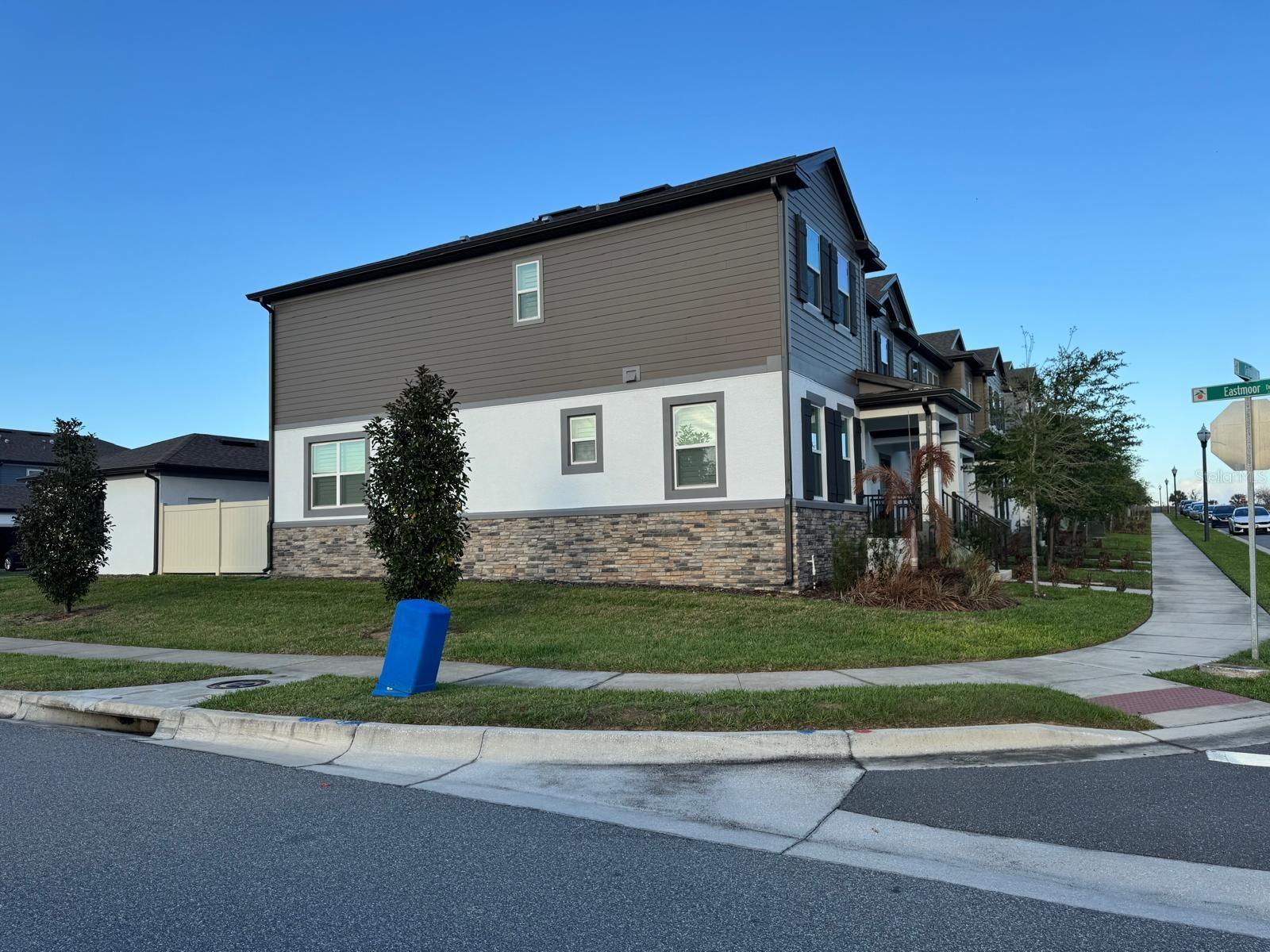 ENCORE/OVATION-PH 4B - Residential Lease