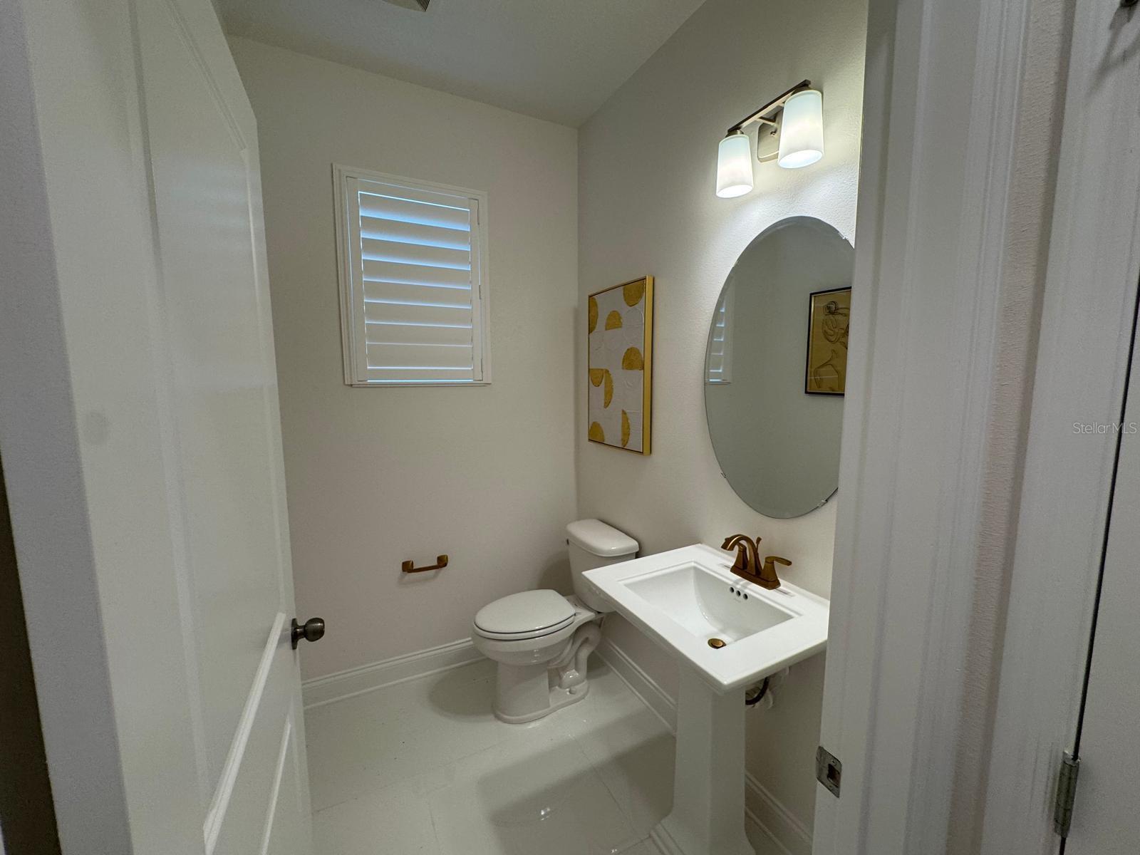 ENCORE/OVATION-PH 4B - Residential Lease