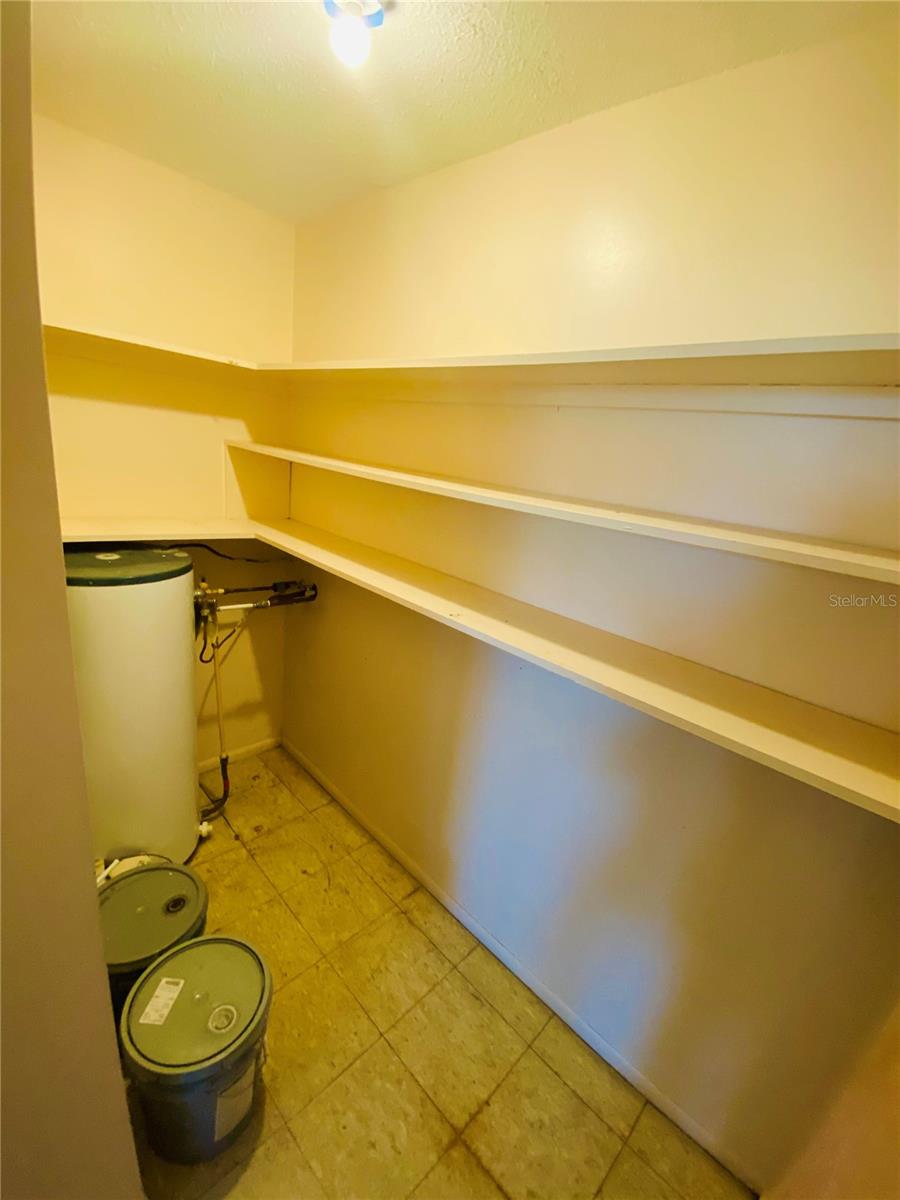 TAHITIAN GARDENS CONDO - Residential Lease