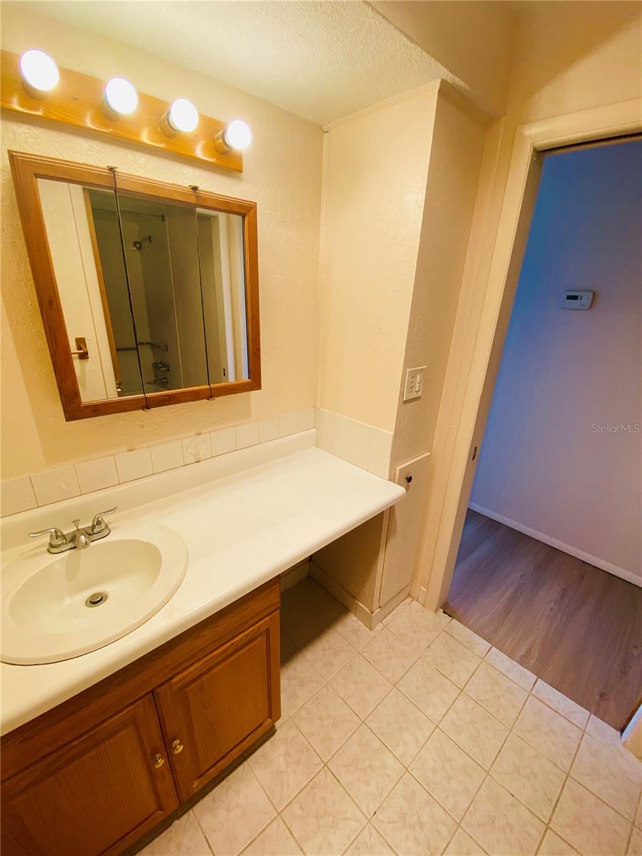 TAHITIAN GARDENS CONDO - Residential Lease