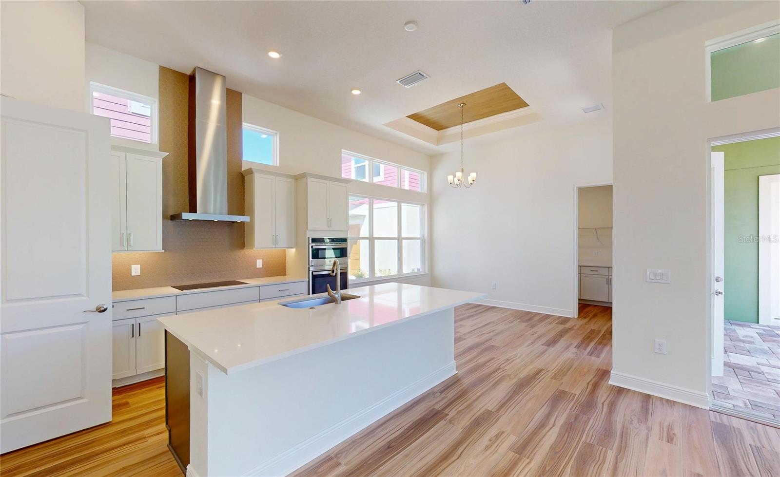 10043 DULBECCO STREET