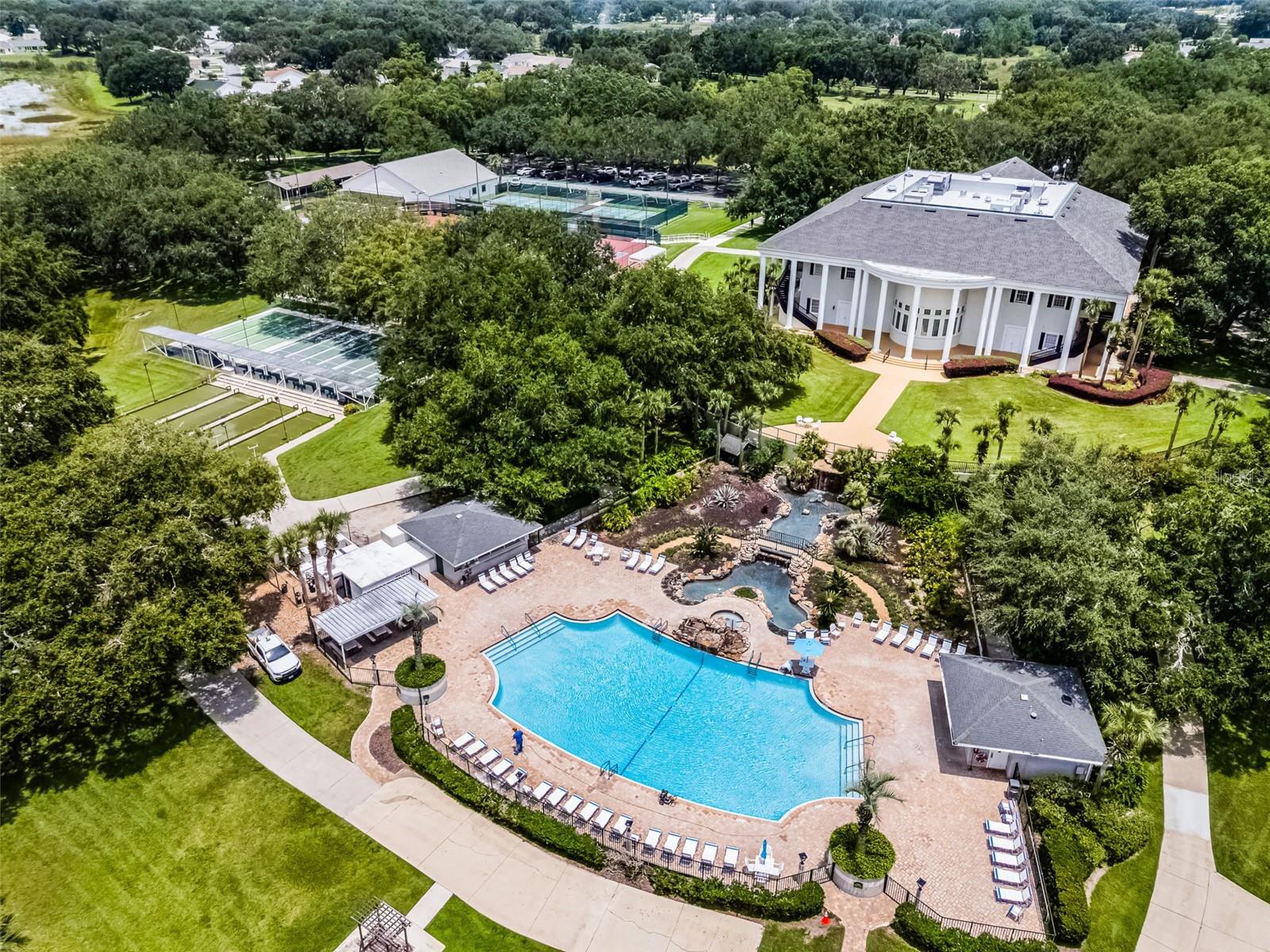 PLANTATION AT LEESBURG BELLE TERRE VILLAGE L - Residential