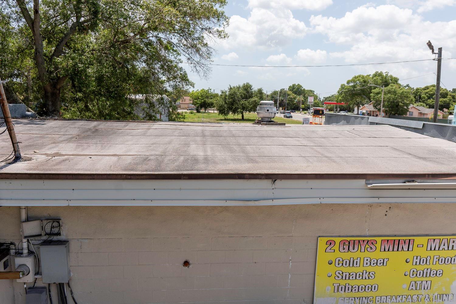 COLONIAL ANNEX - Commercial Sale