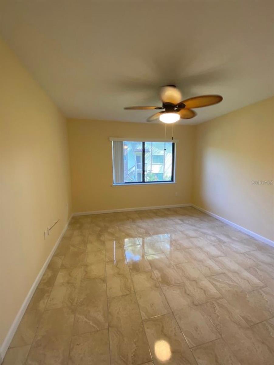 YORKTOWN AT BEACON PLACE - Residential