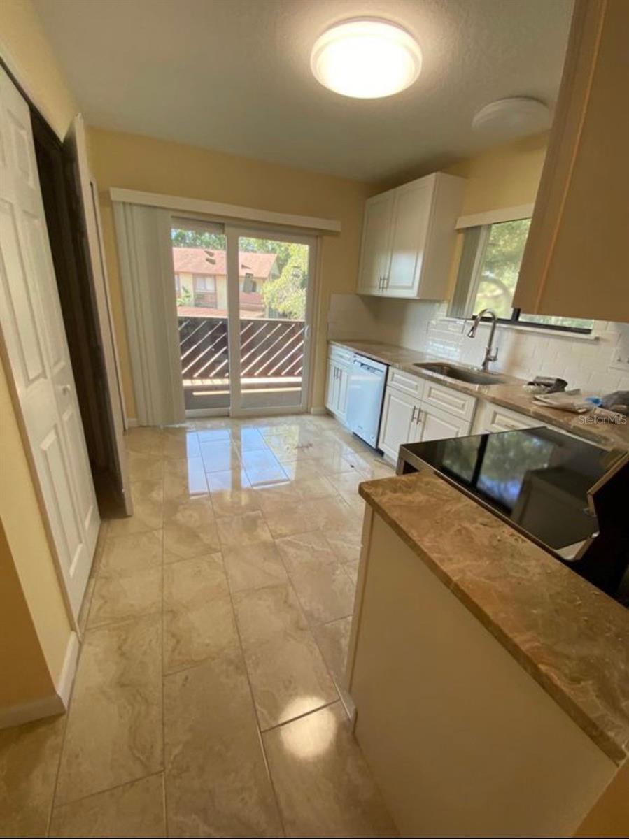 YORKTOWN AT BEACON PLACE - Residential