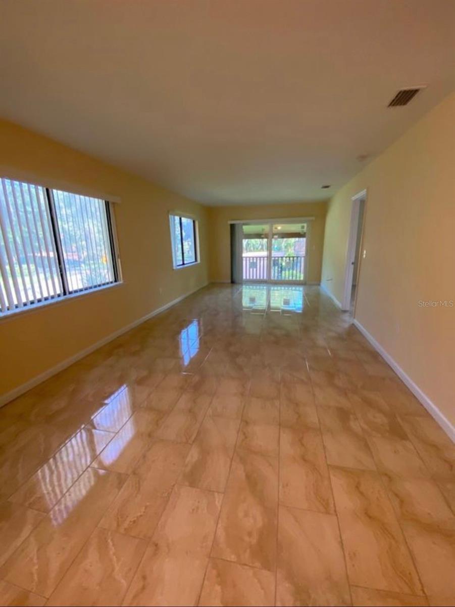 YORKTOWN AT BEACON PLACE - Residential