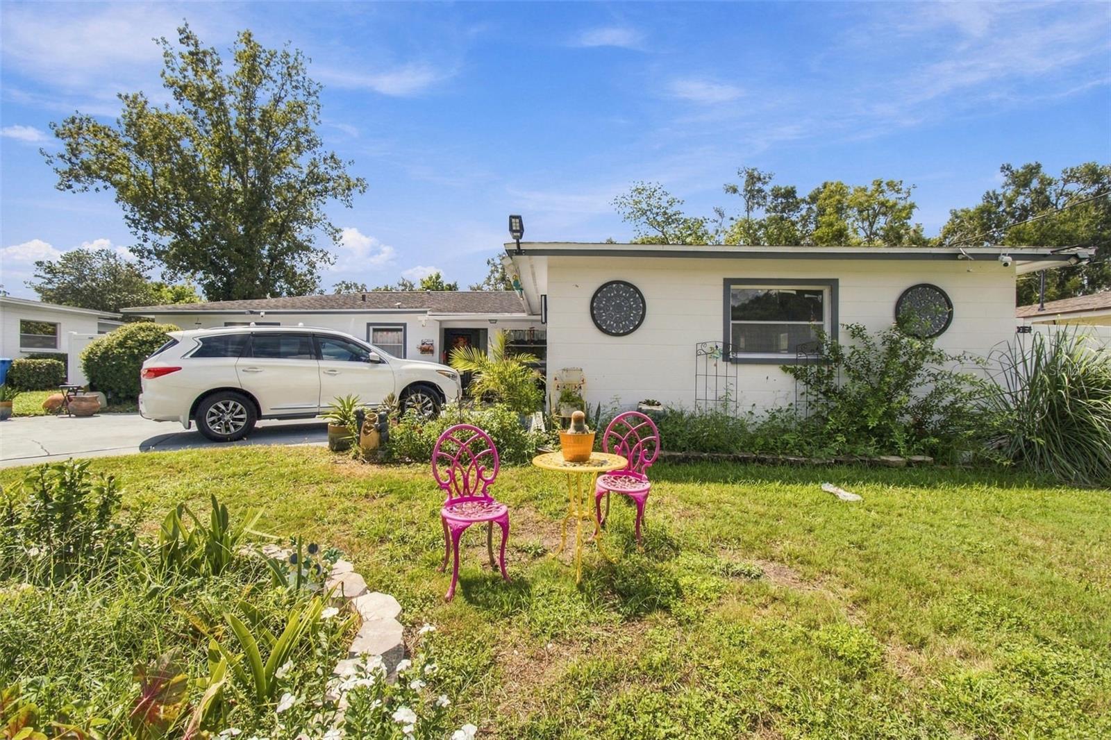 519 S LARRY CIRCLE