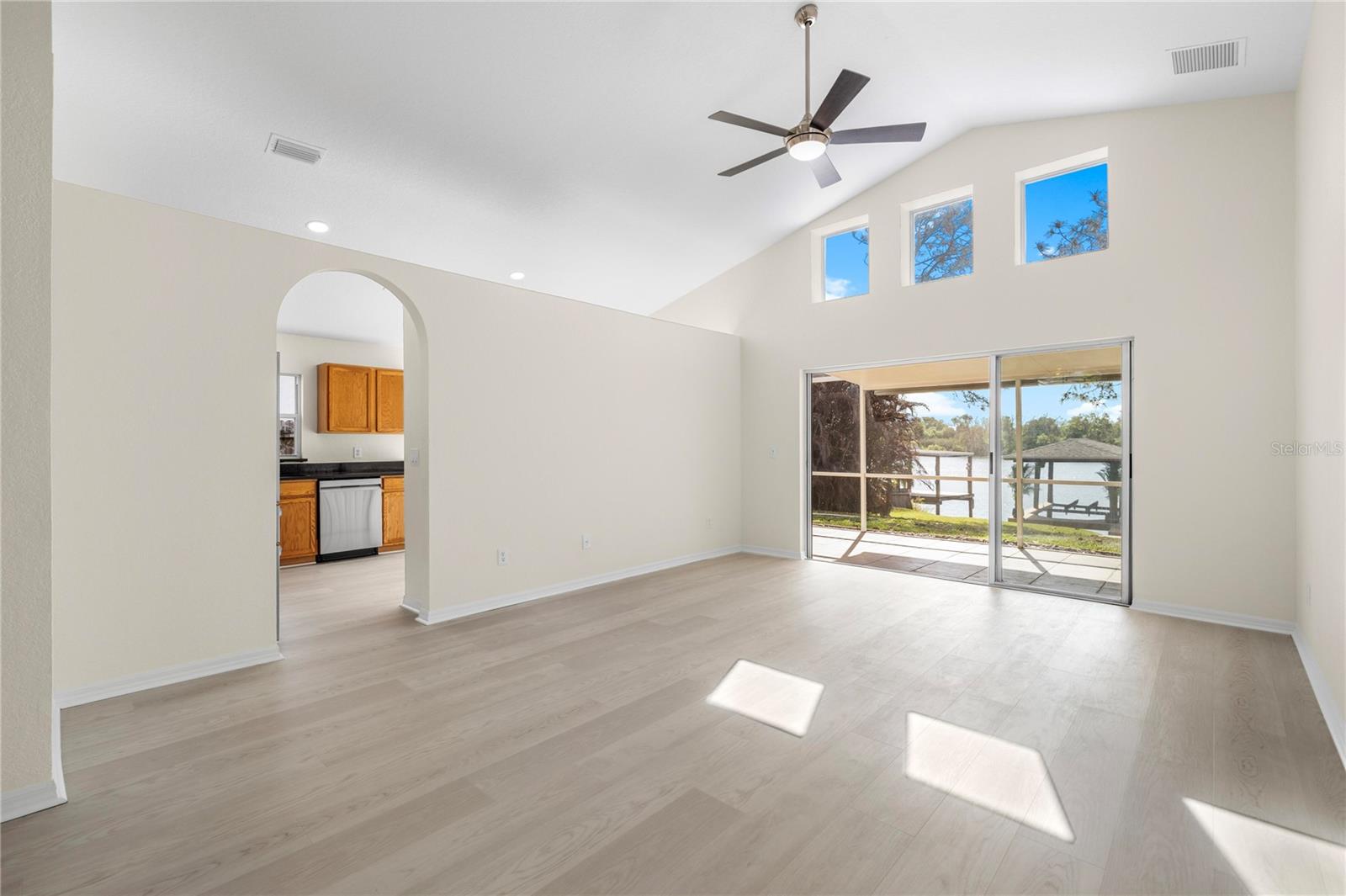 LAKEVIEW VILLAGE SEC H UNI - Residential