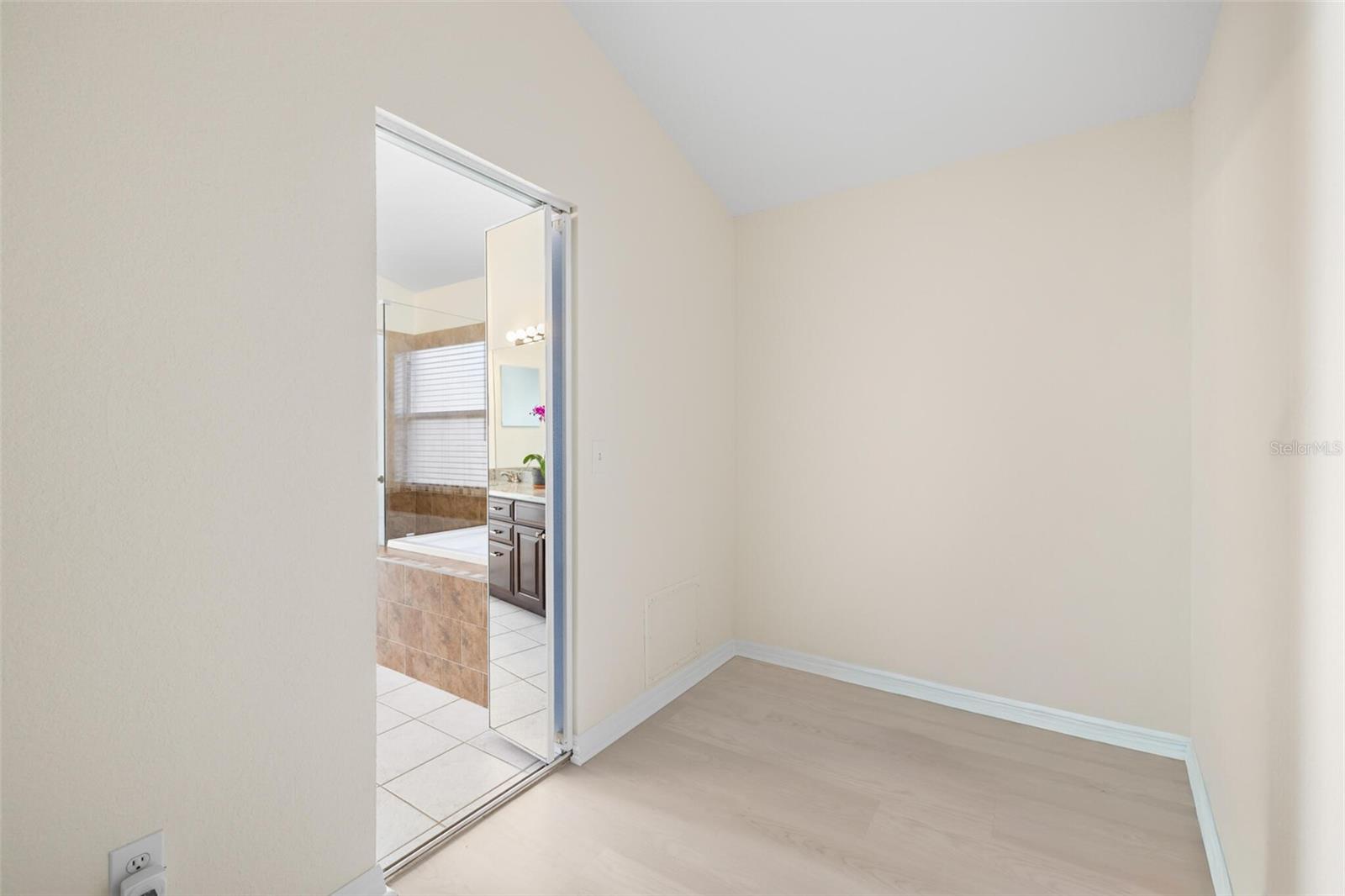 LAKEVIEW VILLAGE SEC H UNI - Residential