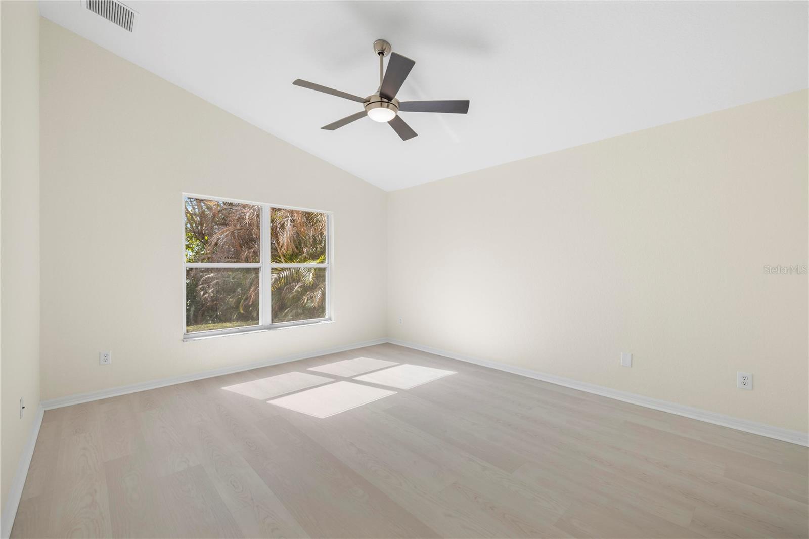 LAKEVIEW VILLAGE SEC H UNI - Residential