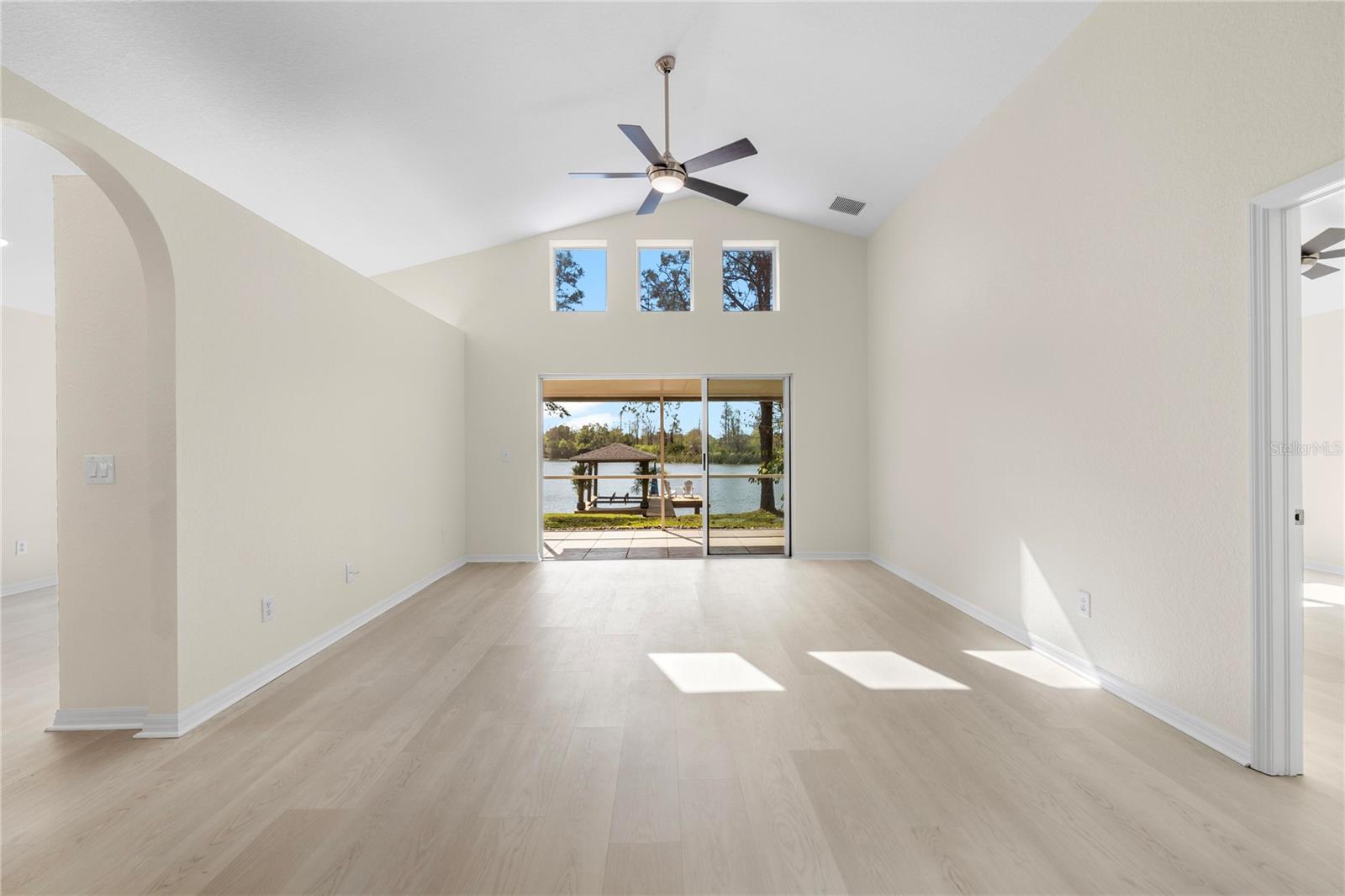 LAKEVIEW VILLAGE SEC H UNI - Residential