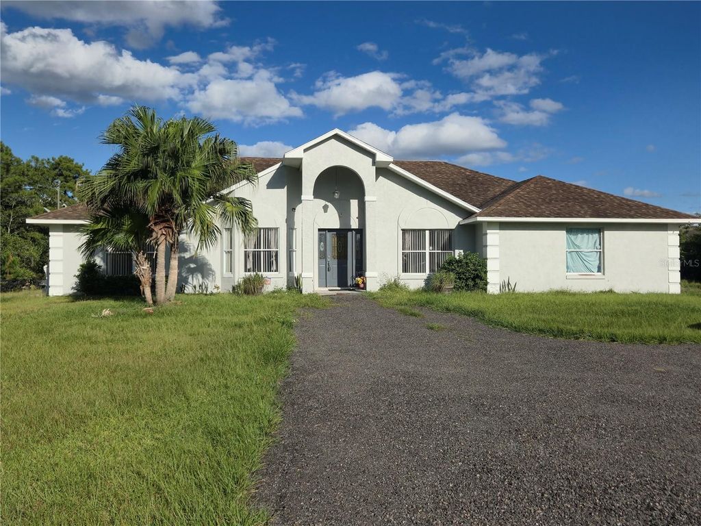 Photo of 2225 Bronco Drive, Saint Cloud, FL 34771 (MLS # S5136925)