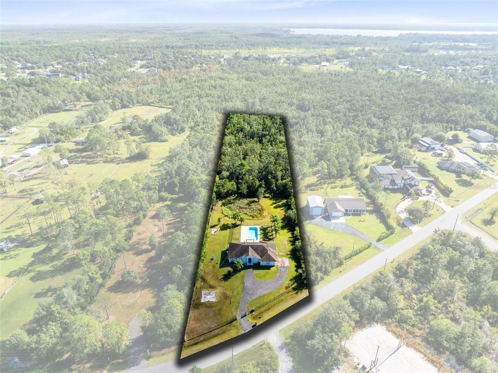 Photo of 2225 Bronco Drive, Saint Cloud, FL 34771 (MLS # S5136925)