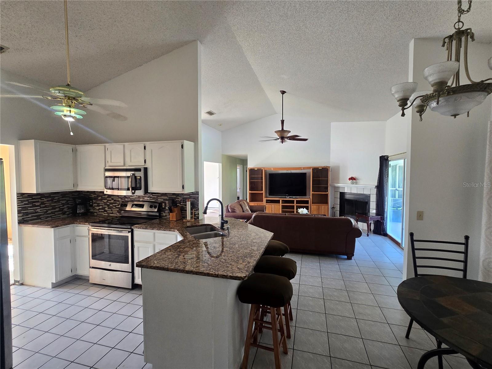 BAY LAKE RANCH UNIT 3 - Residential
