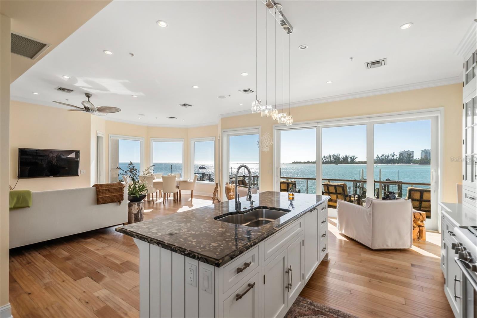 SIESTA REV OF - Residential