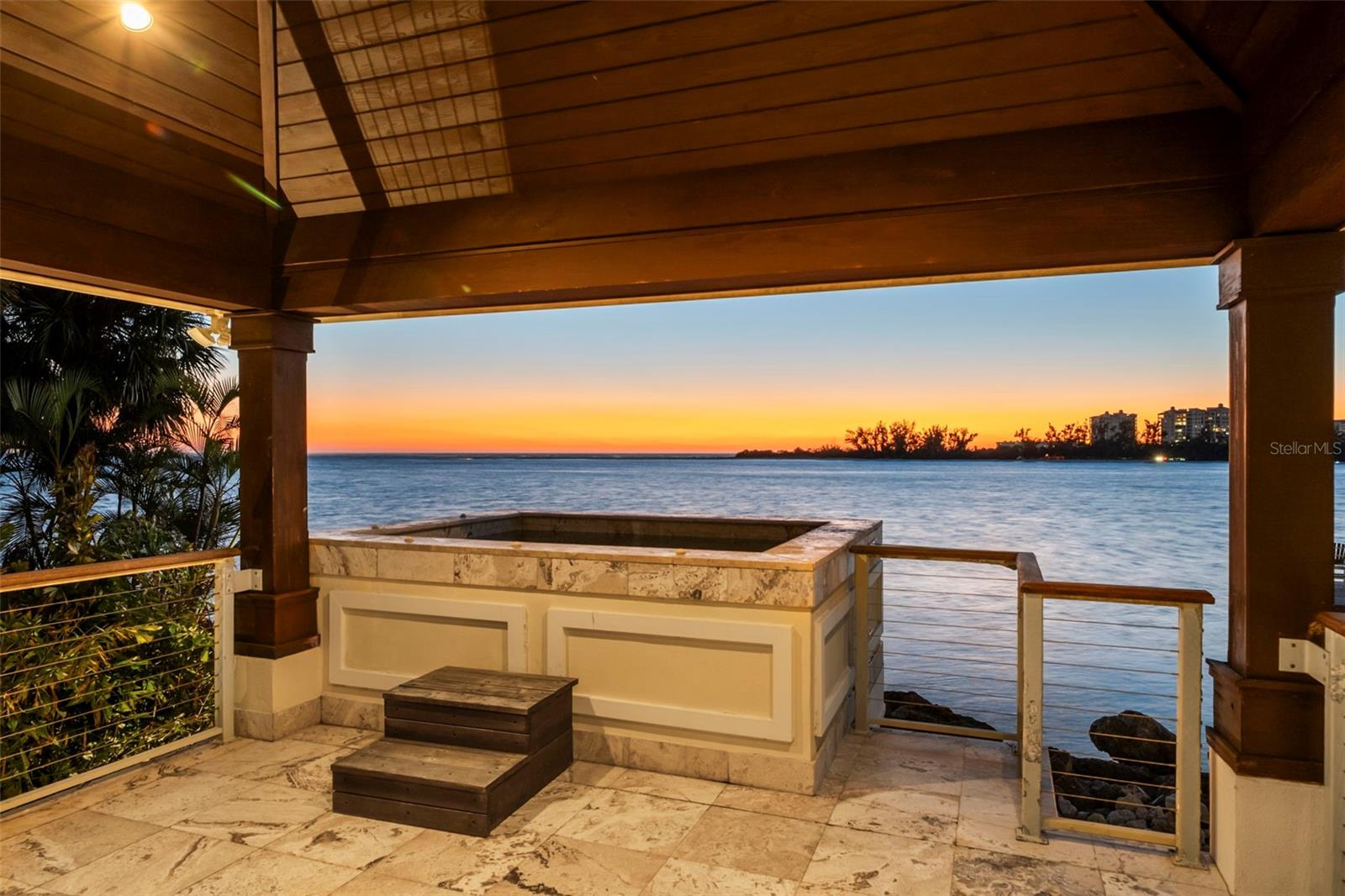 SIESTA REV OF - Residential