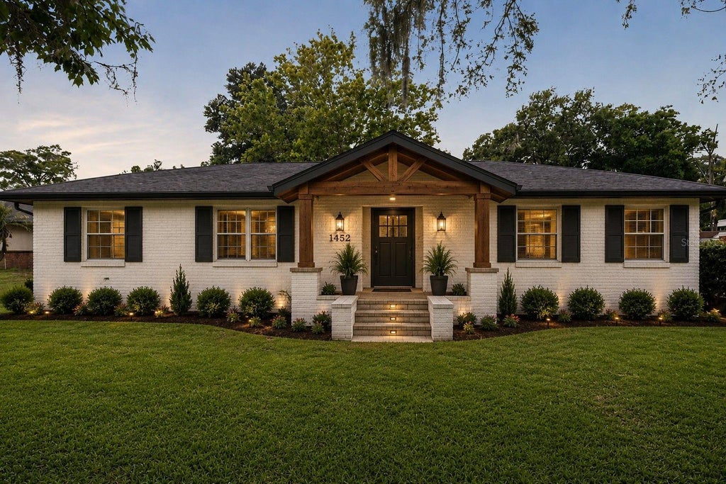 Photo of 1452 Dingens Avenue, Windermere, FL 34786 (MLS # G5115391)