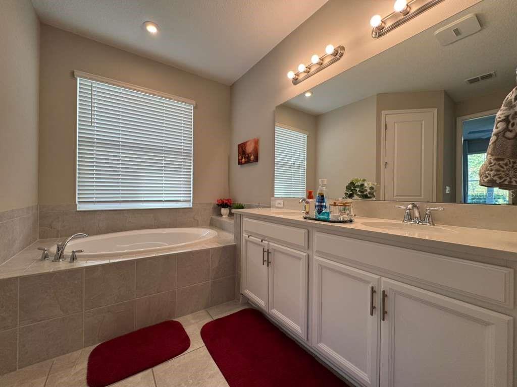CANYONS AT HIGHLAND RANCH - Residential Lease