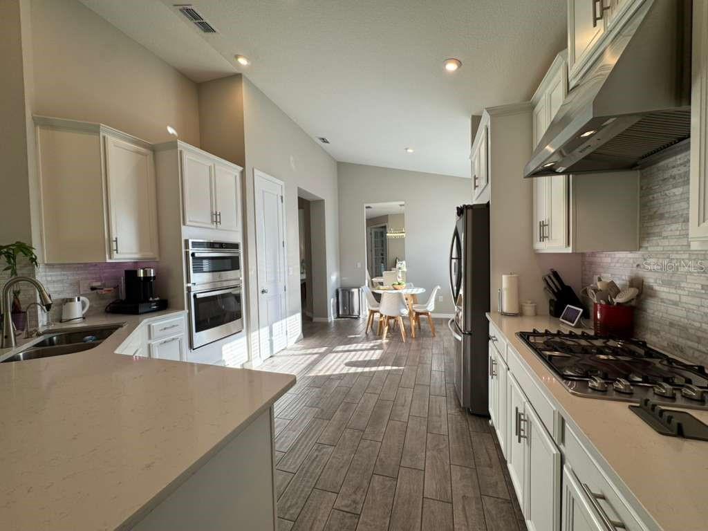 CANYONS AT HIGHLAND RANCH - Residential Lease