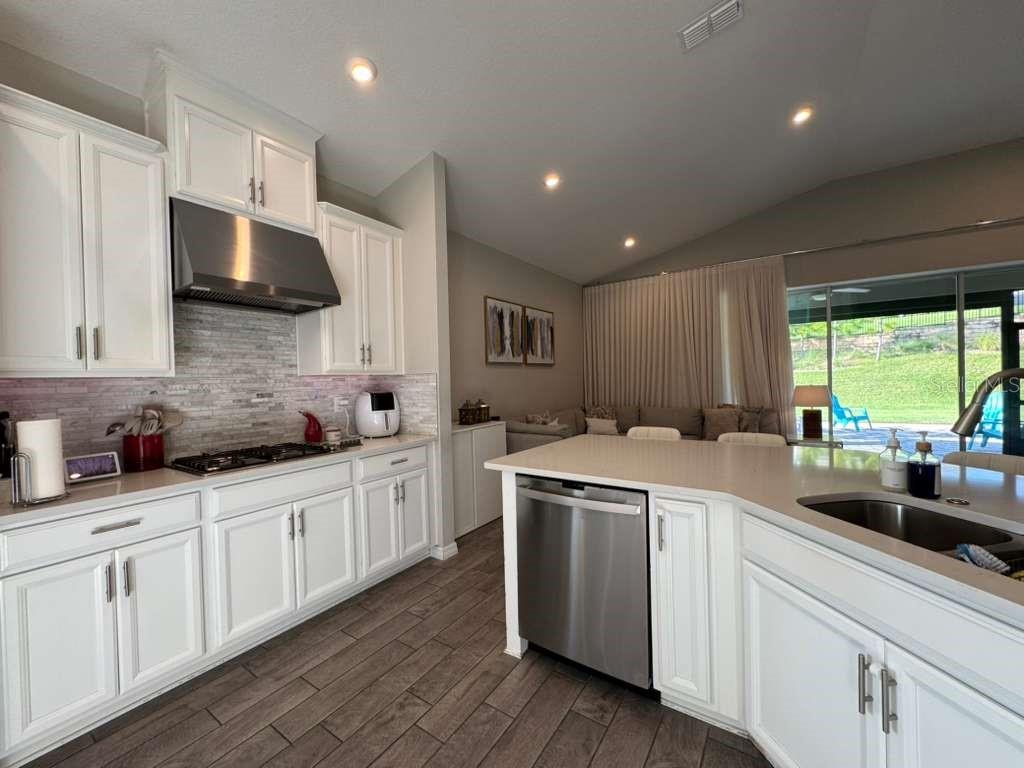 CANYONS AT HIGHLAND RANCH - Residential Lease