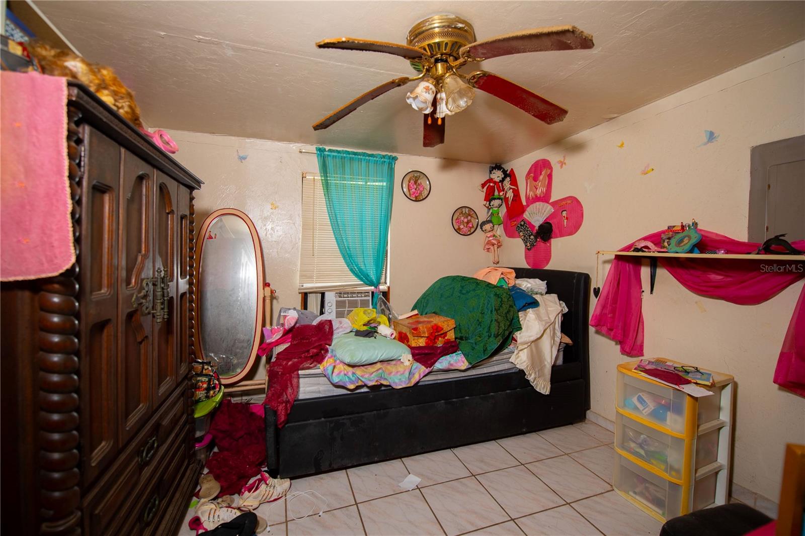 MEADOWBROOK RANCHES - Residential